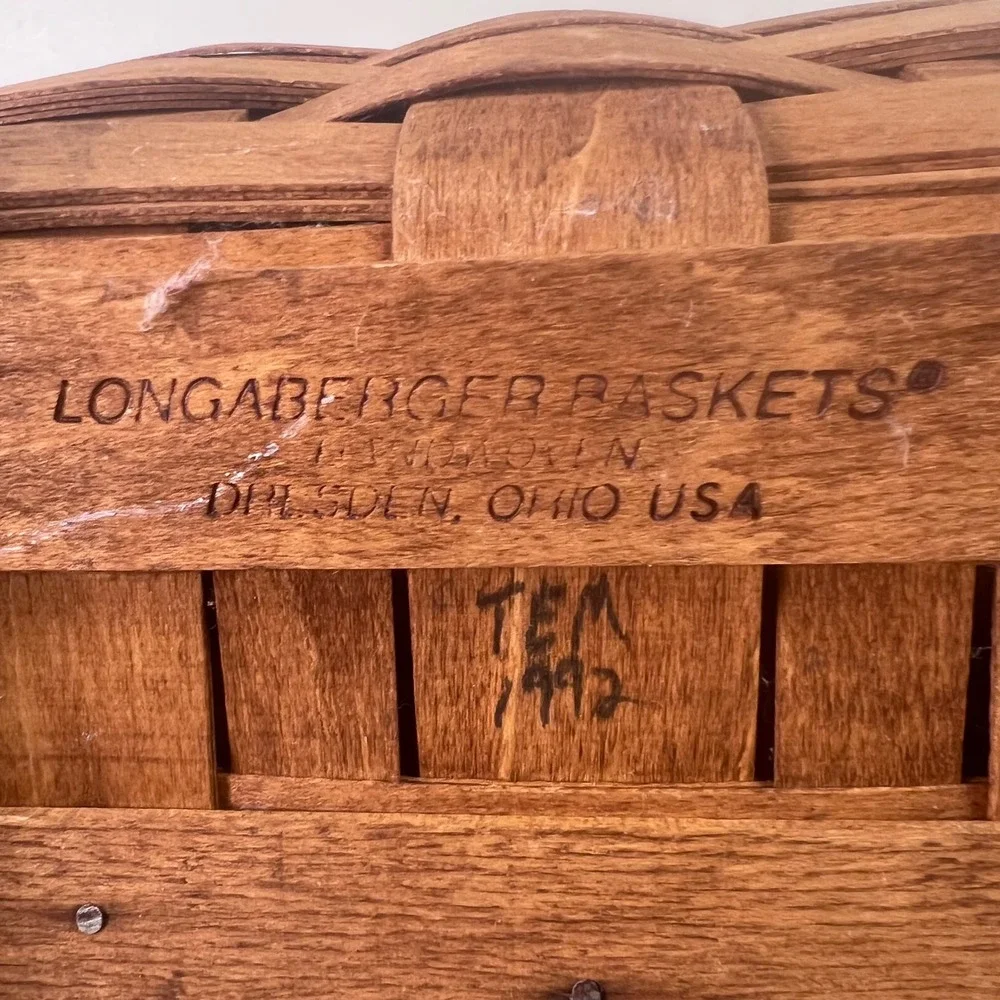 Longaberger Footed Lidded Magazine Basket Plastic Protector 1992 Dresden Ohio